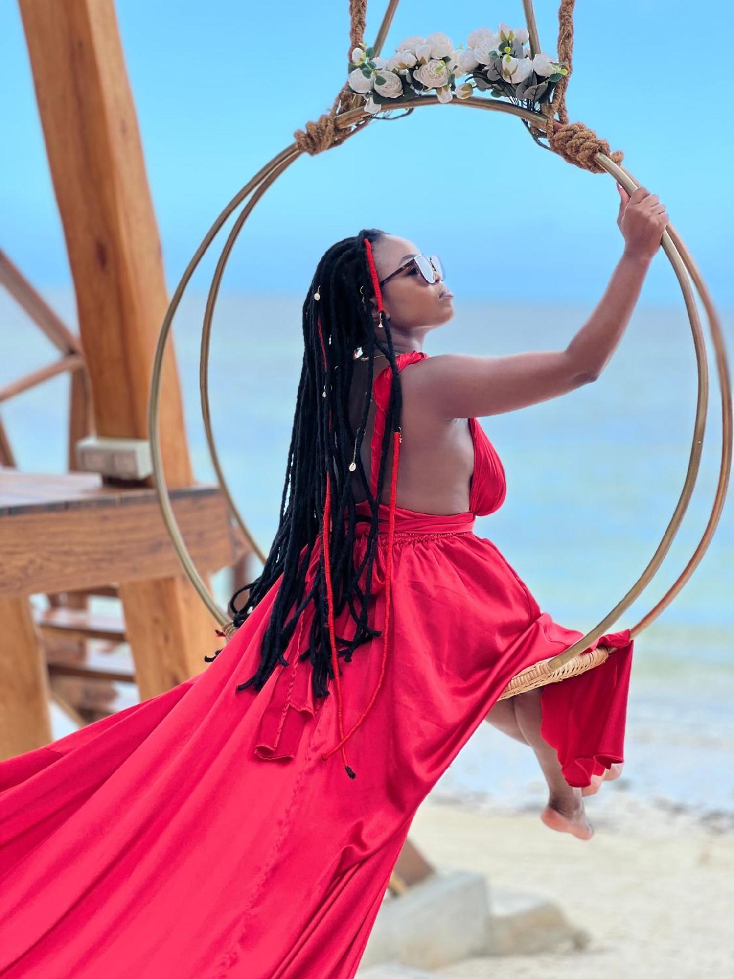 Zanzibella Hotel & Spa Kiwengwa  Εξωτερικό φωτογραφία A woman with locs
